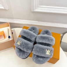 Louis Vuitton Slippers